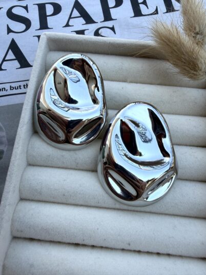 NELIA EARRING