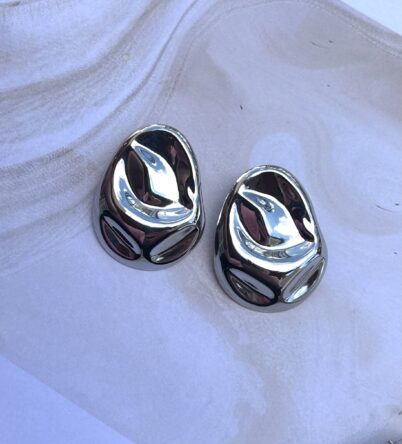 NELIA EARRING
