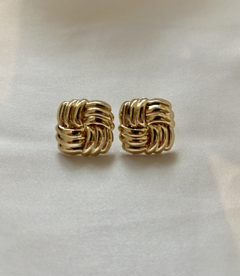 TINA EARRING