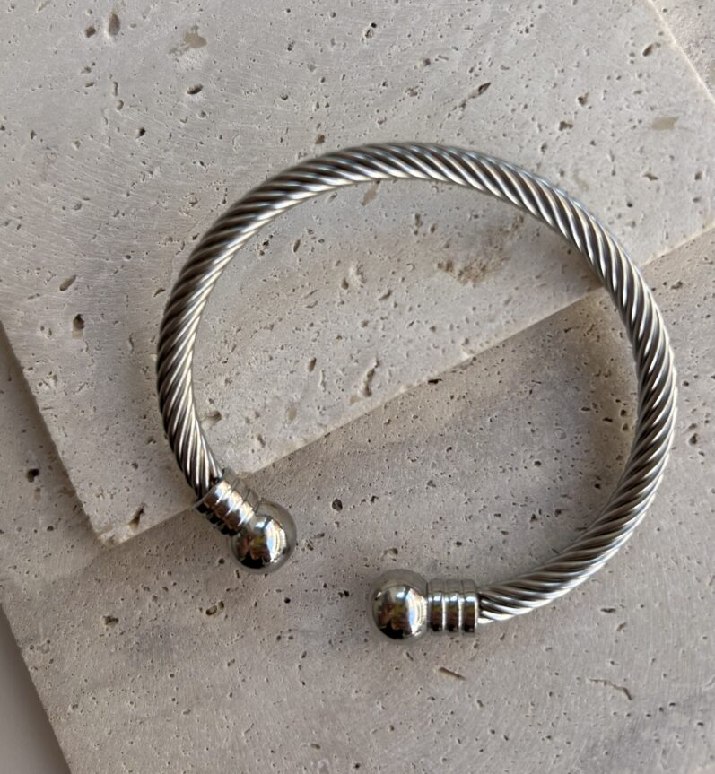 EVELYN BRACELET