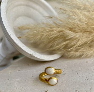 SEMON EARRING
