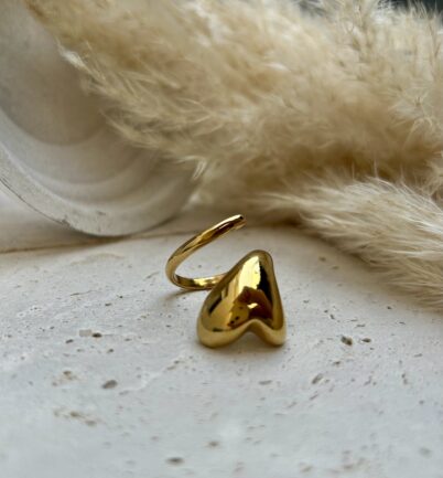 HEART RING