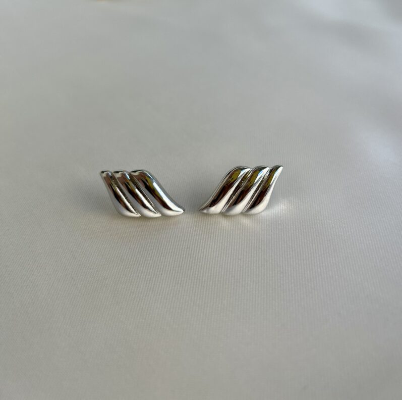 MYKA EARRING