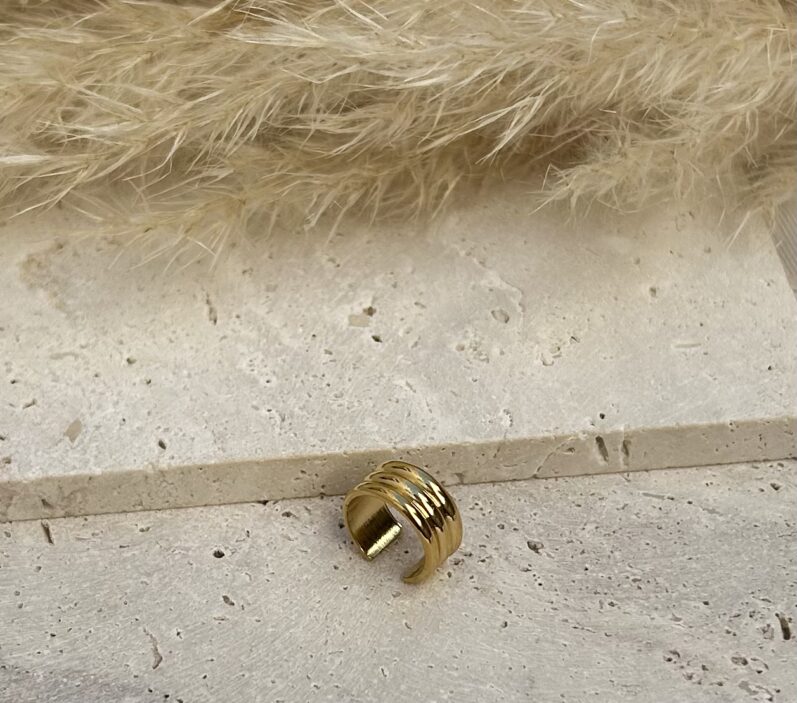 SELENE EAR CUFF