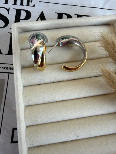 JULIA EARRING