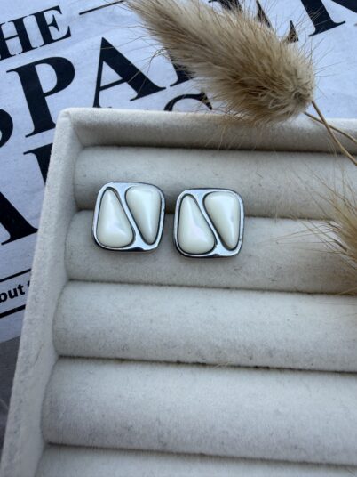OPALINE EARRING