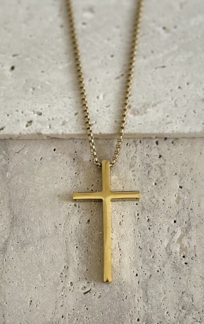 GOLDEN GRACE CROSS NECKLACE