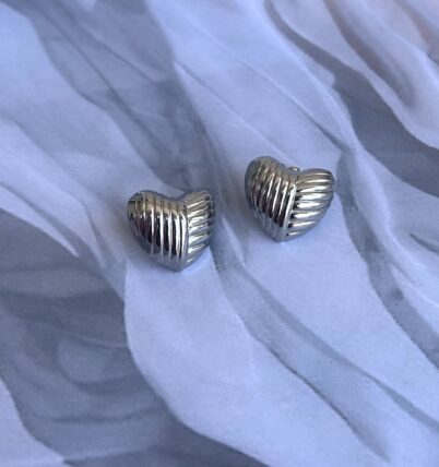 LOVIES EARRING