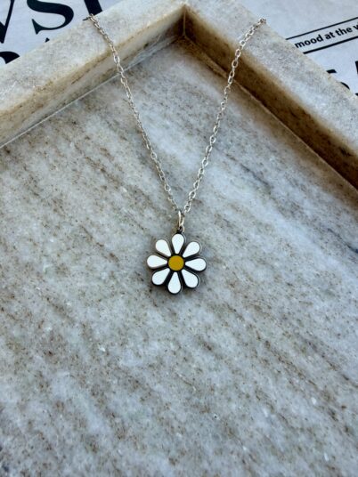 DAISY GLOW NECKLACE