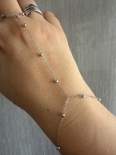 LUNA HAND CHAIN